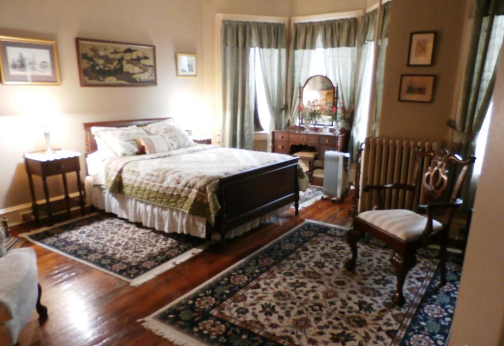 Wilson House Bed & Breakfast Балтимор Стая снимка
